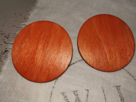 Neta Ohrstecker orange gebeizt